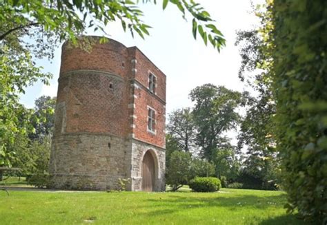 129 Namur La Bruyère De châteaux en vignobles lhistoire dun