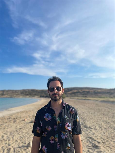 Panos Gklinos Medium