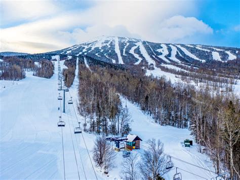 5 Best Ski Resorts In Maine 2022