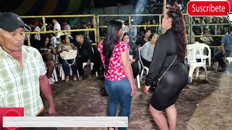 Madura Hot En Falda Transparente Negra