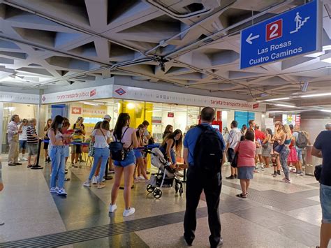 Los Viajeros En Metro Crecen Un En El Primer D A Del Descuento Del