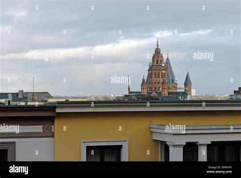 Mainz cathedral hi-res stock photography and images - Alamy