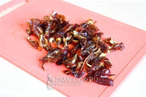 Салат с курицей и финиками — рецепт с пошаговыми фото и видео