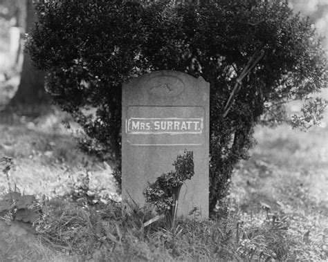 Print Mrs Surratts Grave