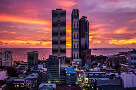 manila philippines  night  travel ninjas