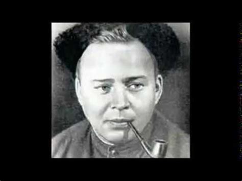 Всадник, скачущий впереди - YouTube