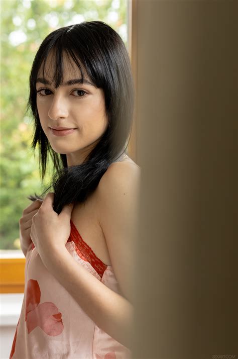 AMATEUR GIRL SexArt Ardent Embrace Marceline Moreno