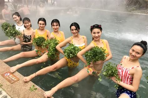 Girl Hot Spring Stock Photos Royalty Free Girl Hot Spring Images Depositphotos