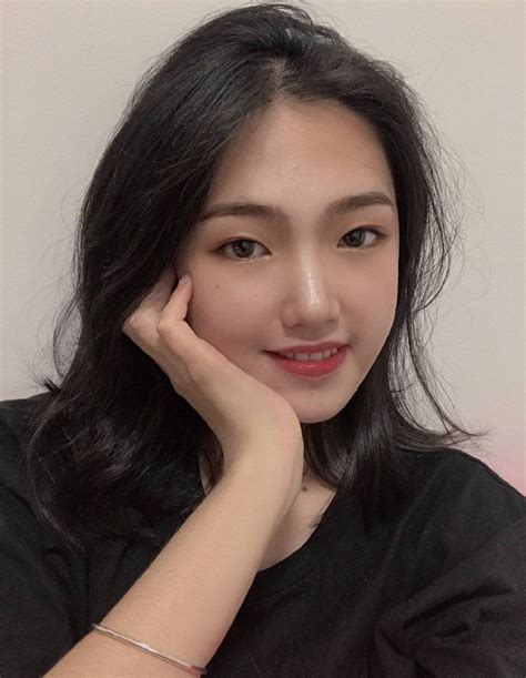 T M Ra Th Ph M Khi N D N T Nh Li N T C V M Ng V I C C Hot Girl Hot Boy Mxh V Ng Ch Nh