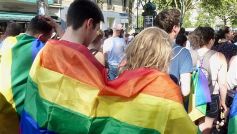 Paris pas de Gay Pride mais une Marche des Fiertés ce samedi juillet ici
