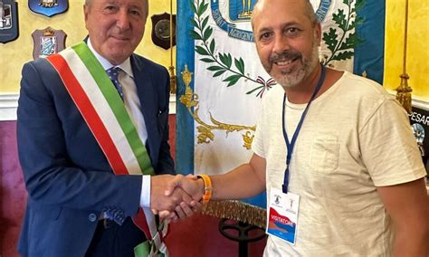 A Mani Nude Contro Il Rapinatore Encomio Al Sottufficiale Gerlando Navarra Qui Licata