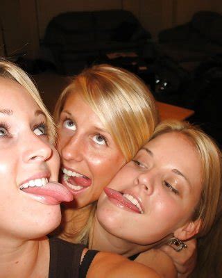 Teens Open Mouth And Tongues Out Porn Pictures Xxx Photos Sex Images Pictoa