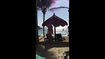 Desnudo En Restaurante Y Playa En El Caribe Xvideos