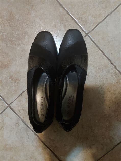 Aravon Womens Elizabeth Slip On Pump Black Size 7 Gem