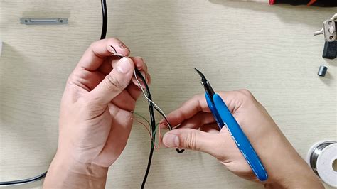 My Creative Engineering Repairing A Keyboard Wire Chewed By A Mouse