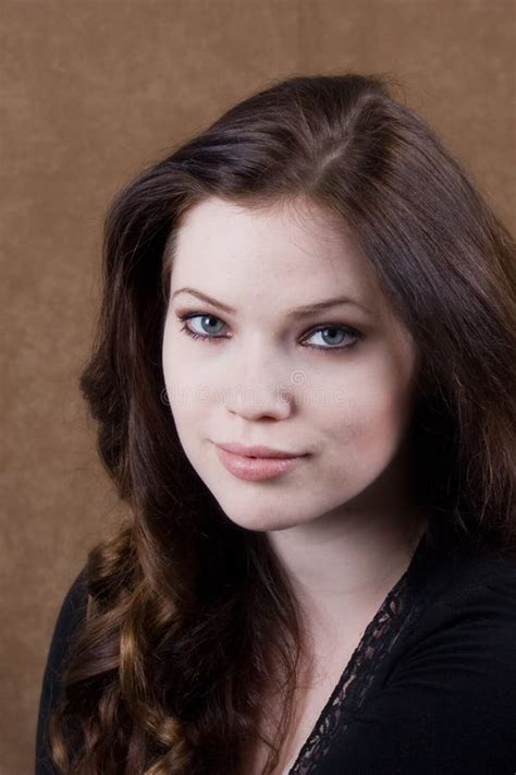 Green Eyed Brunette Stock Photos Free Royalty Free Stock Photos From Dreamstime