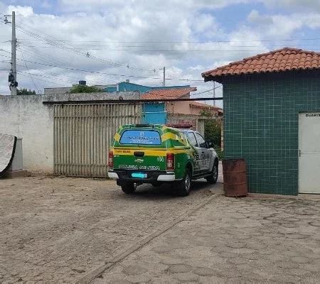 Casal De Idosos Feito Ref M Durante Assalto Dentro De Casa Em Pedro