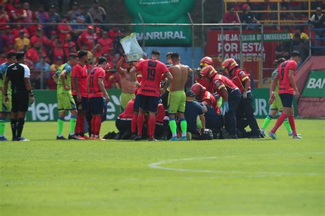 CSD Municipal celebra su título 32 de la liga del fútbol nacional