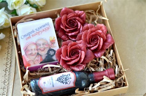 Подарок женщине на 30 лет: 128 идей, что подарить девушке на 30 лет ...