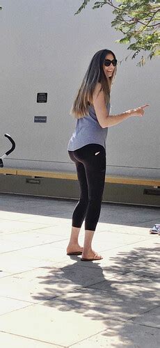 Whooty Milf With Absolute Dump Trunk In Leggings Spandex Leggings Yoga Pants Forum