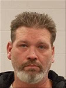 Joshua Donald Hayes A Registered Sex Violent Or Drug Offender In Sabetha Ks At