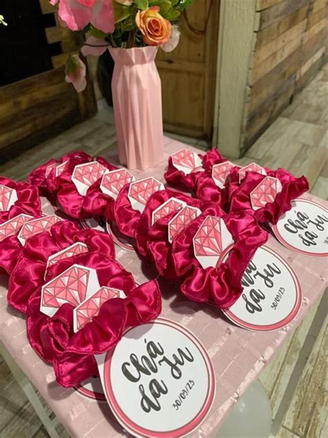 Conheça brincadeiras chá de lingerie para animar a sua festa