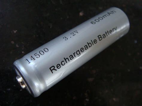 IFR 14500 AA 600mAh 3,2V LiFePO4 Pluspol erhöht Li-Ion Akku Solar ...