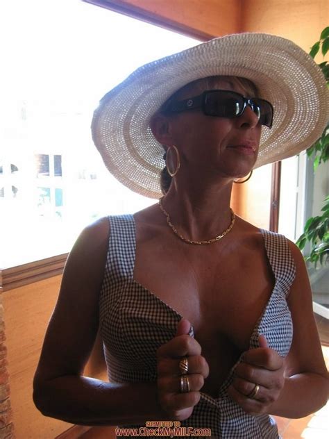 Mature Amateur Whore Posing Porn Pictures XXX Photos Sex Images PICTOA