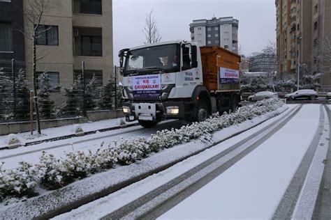 Kağıthanede karla mücadelede 400 kişilik ekip görev alacak Güncel