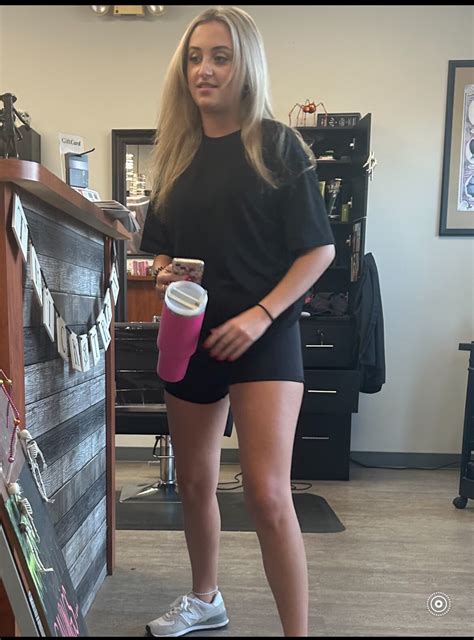 Sexy College Girl Ass At Hair Salon Short Shorts Volleyball Forum