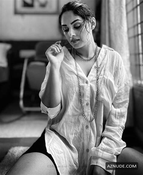 Pallavi Patil Hot Pics Collection Aznude