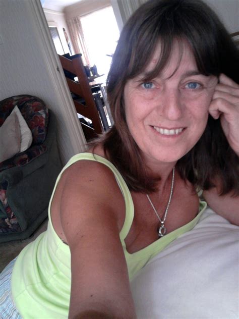 Suealex From Maidstone Is A Local Granny Looking For Casual Sex Dirty Granny
