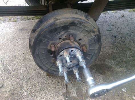 Как выпресовывать полуось, если она засела в дифере. — УАЗ Patriot, 2,7 ...