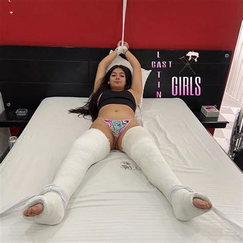 Cast Fetish Nudes Fetish Nude Pics Org