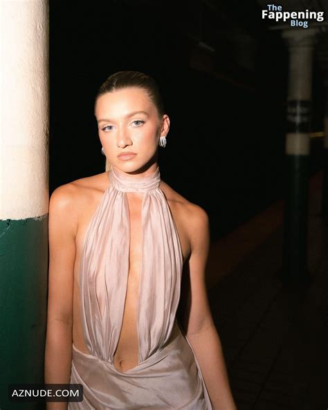 Anna Sitar Sexy Flashes Her Hot Tits In A Stunning Sheer Dress At MTV Video Music Awards Event