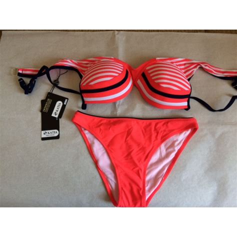 Costum De Baie Din Doua Piese Cu Bikini Unicolor Corail Costume De Baie Bellezza Fashion
