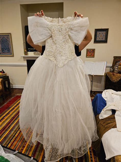 Ideas for vintage dress redesign? : r/weddingdress