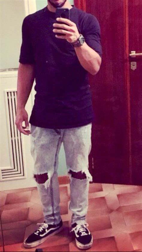 Napoli Toy Boy gigolò e escort gay bacheca annunci ROSSO BOY