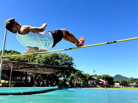 Mais de 250 atletas de 11 equipes disputam o Troféu Teutônia de Atletismo