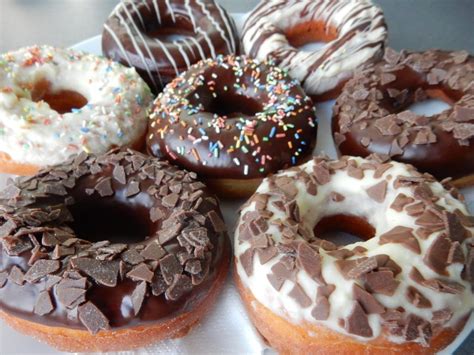 Doba přípravy: 160 minut Množství: 20 donutů Suroviny: na těsto ...