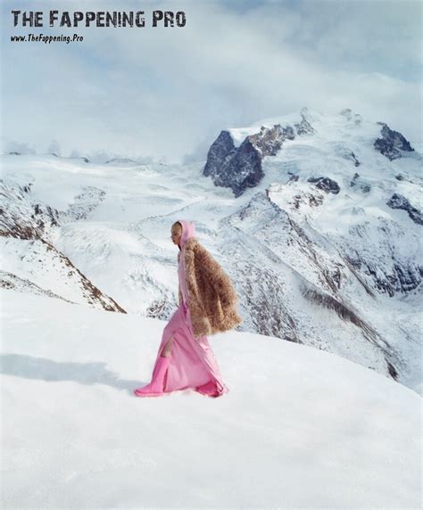 Iris Law Hot For Sisley And Cold For Wsj Photos The Fappening