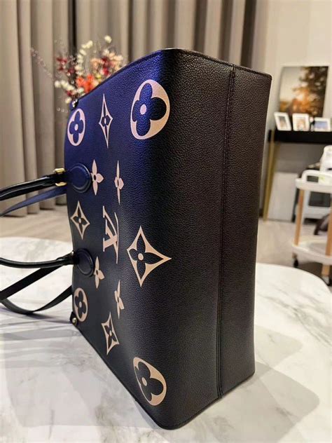 Lv Onthego Pm Size Luxury Bags Wallets On Carousell