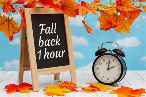 Daylight Savings Time 2022 Clipart Heart
