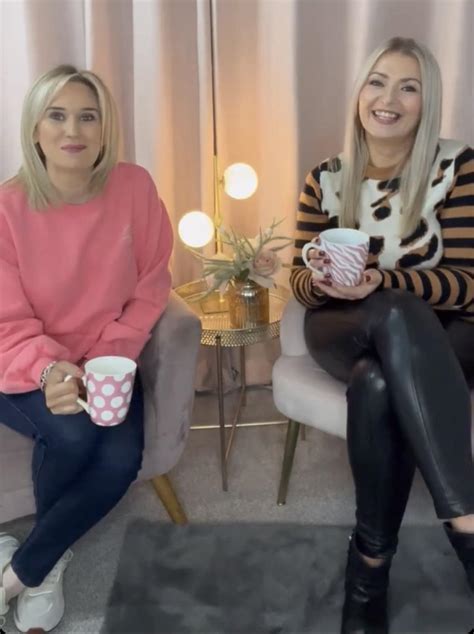 Blonde Milfs 2 R PickOne