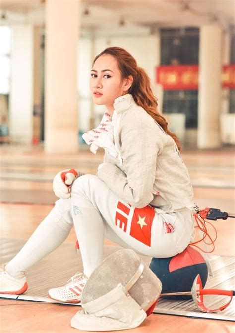 Hot girl kiếm chém lên xe hoa ở tuổi 22 Đời sống ZNEWS VN