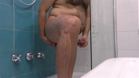 Gg Showering At Hotel And Drinking My Piss Xvideos