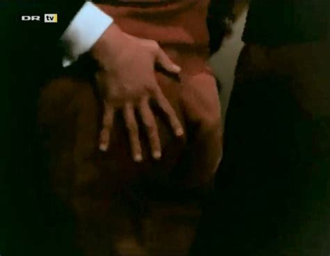 Naked Kirsten Hansen Møller in Huset på Christianshavn