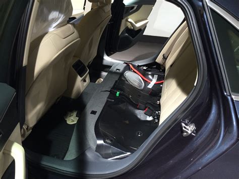 Установка оригинальной камеры заднего вида на Audi A4 8W (B9)