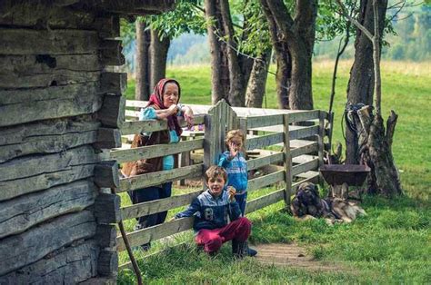 Deca Koja Odrastaju Uz Babe I Dede Srećnija Su Pametnija I Obrazovanija MZ Lukavica