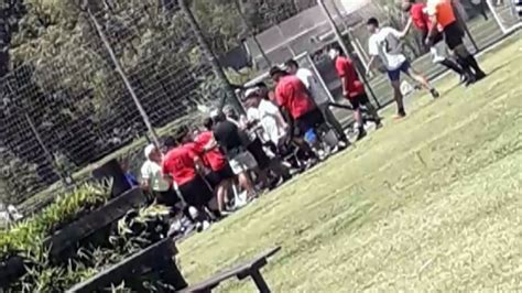 Video El Padre De Un Futbolista Amateur Fue Asesinado A Golpes En Un Partido Perfil
